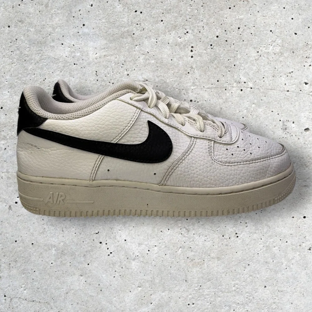 Nike Air Force One size 6Y